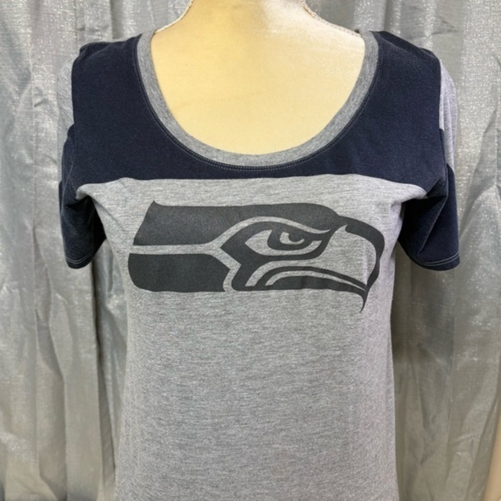 Nike Women's Gray and Navy Seattle Seahawks team shirt, woman’s size L